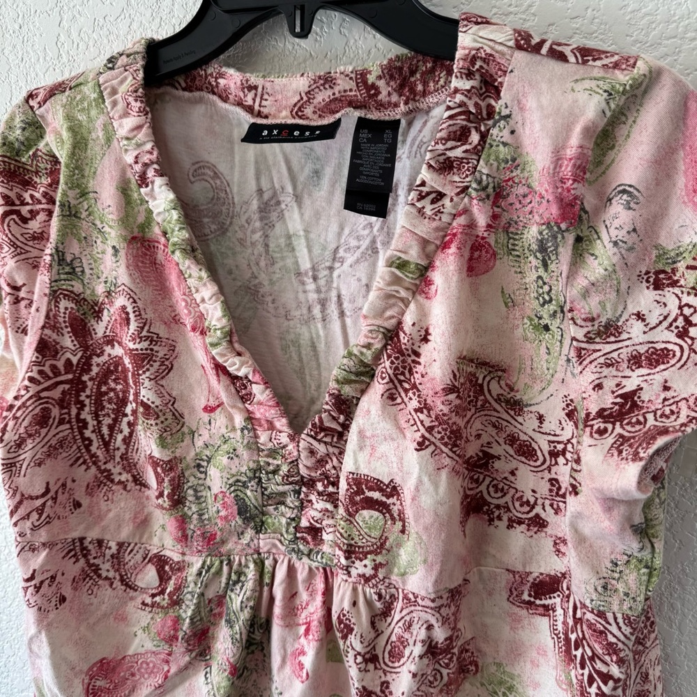 Liz Claiborne Axcess Women's Paisley Blouse Pink and Green Size XL Ruffle Casual